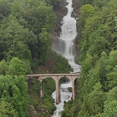 Grimont Au Calme Grand Terrain Circuit Cascades Du Herisson Holiday home
